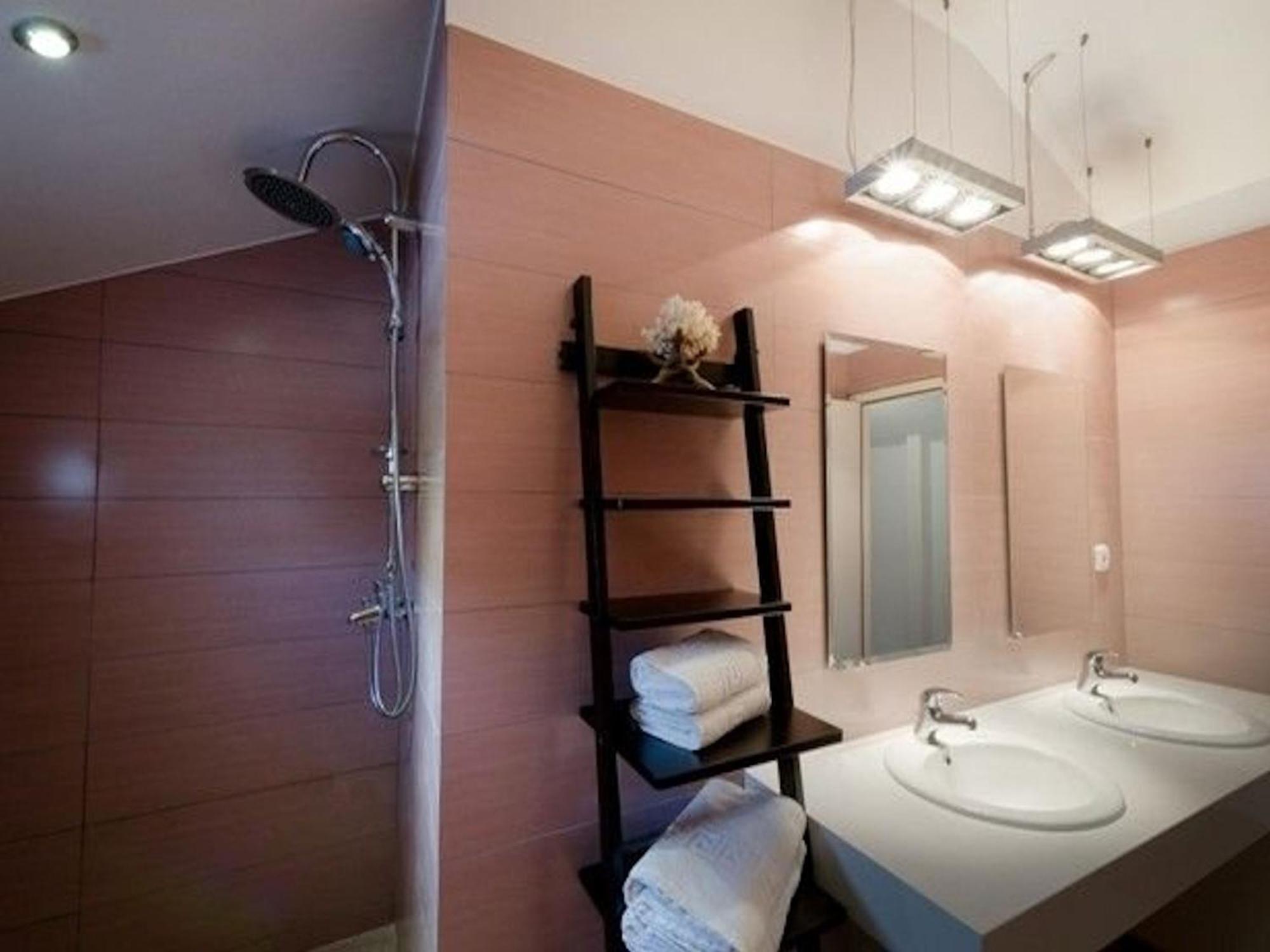Vilă Deluxe Rhodes Sokaki Well Furnished 2 Bedrooms *